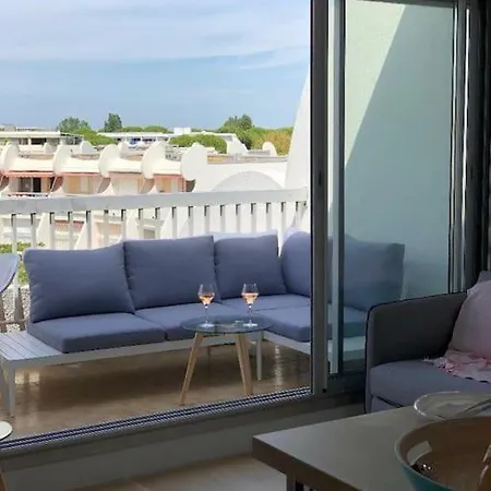 4 Pers Piscine Couchant Apartment *